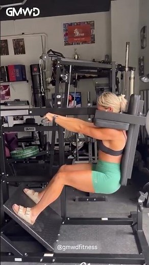 Don't lock your knees! If you're shaking, you're working | GMWD Pendulum Squat Machine PS01