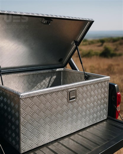 Lift it right the first time 💪 Whether it’s your canopy door or toolbox lid, UES gas struts give you dependable lift and long wearing durability. Not sure which one you need? Try our FREE gas strut calculator online now - https://www.ues-hardware.com/gas-struts-calculator #ueshardware #gasstruts #utesetup #4wdgear #madeforwork | UES Hardware