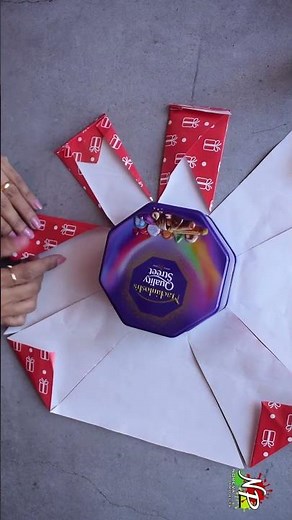 Amazing Odd Shaped Gift Wrap | Creative Christmas Gift Wrap #giftwrapping #christmas #ytshorts