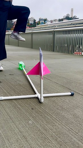Ready for liftoff? Build your own rocket launcher with “Bottle Blast Off” 🚀 In this #ScienceSnack, experiment with rocket designs and a PVC launcher to discover how high—and how far—you can make your rockets go. Discover tools, materials and assembly instructions by heading to our link in bio! #ExploEdu | Exploratorium