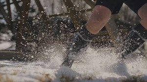 42K views · 19 reactions | Hindernisläufe sind dein Ding? Dann schau dir doch einmal unsere neuen OBSTACLE RUN COMPRESSION SOCKS an. Tolle Designs, tolle Farben, tolle Kompression. | CEP | Facebook