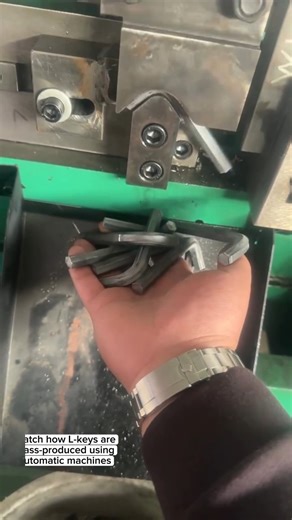 Automatic L-Key Production Process