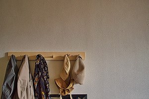 15  Stately DIY Hall Tree Plans [FREE] - MyMyDIY | Inspiring DIY Projects