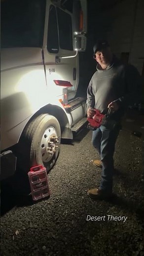 M18 FUEL™ 1" D-Handle Ext. Anvil High Torque Impact Wrench w/ ONE-KEY™ | 2869