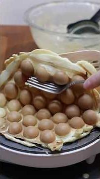 Make PERFECT Bubble Waffles at Home in 5 Minutes