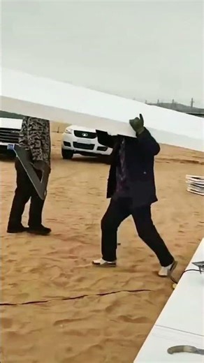 Laying process of fireproof insulation boards for houses