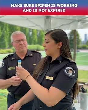 How to recognize anaphylaxis and use an Epi-Pen