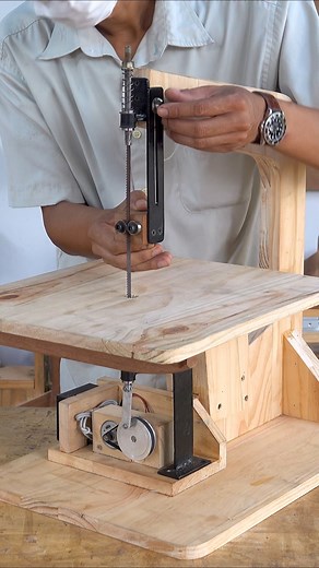 81K views · 1.8K reactions | Easy Making DIY Scroll Saw Tools #reels #reelsinstagram #scrollsawsign #reelstrending #reelsfb #reelsusa #reelsindia #reelscanada | Woodworking Crafty | Facebook