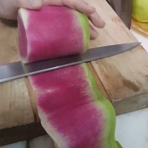 2.9M views · 3.7K reactions | This chef cuts paper-thin slices of vegetables.  | Insider Kitchen | Facebook