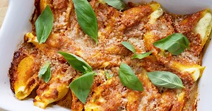 Ricotta-stuffed shells: Get Alex Guarnaschelli’s recipe!