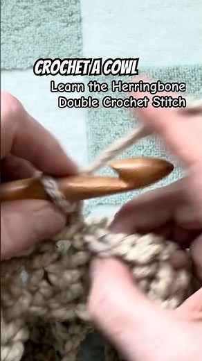 Crochet a Cowl Tutorial. #herringbonestitch #crochet #crochetlove #cowl #crochettutorial