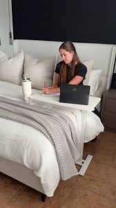 The Perfect Rolling Desk – Use It Sitting Down, Standing Up, and Anywhere in Between 🪑🖥️