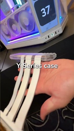 Take a close look at our PCIe 5.0 Riser cable from this year's CES! 😋