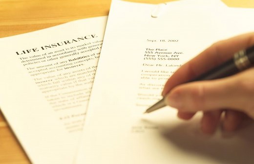 A Guide to Term Life Insurance: Types, Advantages, and Disadvantages