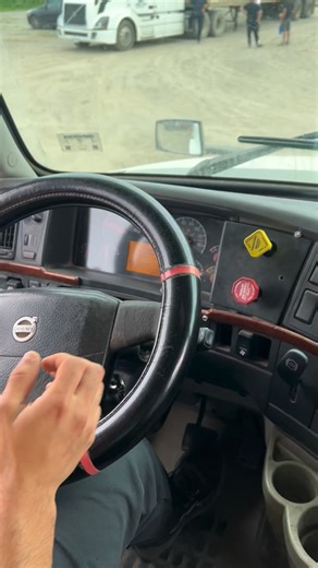 TORQUE on Instagram: "How to inspect tractor protection valve! #truck #school #inspection #instructor #success #az #results #review #torque_truck_driving_school_ltd"