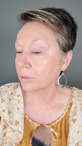 If your bronzer looks streaky or uneven, this 20-second fix might change everything. bareMinerals loose Bronzer in Warmth. https://www.bareminerals.com use code TIKTIKANDGROW for 20% off 📌 Affiliate Disclosure: Some links in this video are affiliate links. That means I may earn a small commission if you choose to purchase through them—at no additional cost to you. Thank you for supporting my channel and helping me continue to create helpful, honest content for women over 50. #bronzerhack #beaut