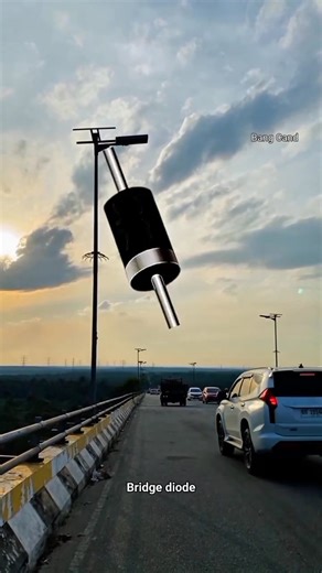 Bridge diode, also known as a bridge rectifier, is used to convert AC to DC in power supply circuits. It’s one of the most essential components in electronics and power systems! Used in UPS, chargers, power adapters, and more. 🔸 Converts AC ➡️ DC 🔸 Reliable & Compact 🔸 Must-know for every technician & engineer! Electrical & Mechanical Info #BridgeDiode #BridgeRectifier #DiodeReel #PowerElectronics #ACtoDC #RectifierCircuit #ElectronicsBasics #ElectricalEngineering #TechReels #ElectronicsCompo