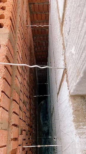 5.3K views · 50 reactions | How To Lay Bricks tricks For Beginners Using a line隣 | Bricklayer | Facebook