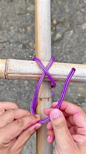 Technique for Tying Crossed Ropes (Diagonal Lashing) on Bamboo Joints #shorts