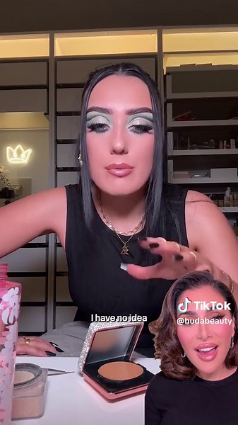 @chantelleef what are you up to? 👀 #newproduct #makeuphacks #beautyhacks