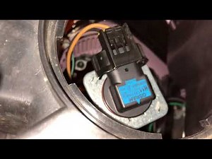 2013 GMC Acadia Driver Side Headlight