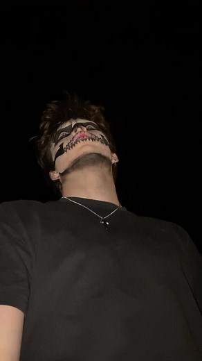 Men's Halloween Skeleton Makeup Tutorial