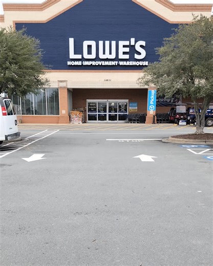 You handle the work. We’ll handle the savings. Pro Savings Days are happening now. | Lowe's Home Improvement
