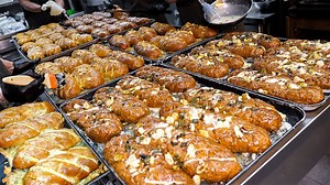 103K views · 1.4K reactions | 500 Sold Out Every Day?! This Garlic Cream Cheese Baguette is INSANE - Korean street food | Food Processing | Facebook