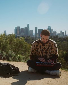 Get inspired! The new MPK mini Play with an onboard speaker and 100 sounds is the perfect companion to create and capture melodies—and Play Music Anywhere! Doubles as a MIDI controller and comes with MPC Beats DAW Software and virtual instruments. | Akai Professional