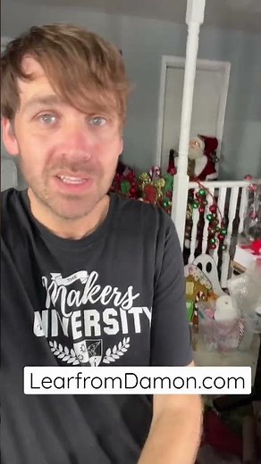 Learn how to make wreaths from Decoexchange