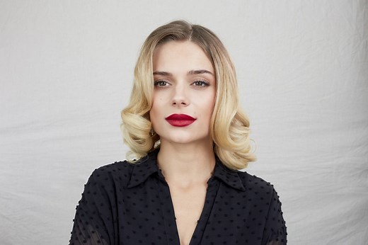 Tutorial: 2 Easy Ways to Create Pin Curls