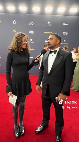 Serdar Lunatix Celebrates Bambi Award Win! 🎉