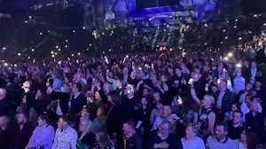 51K views · 4.4K reactions | “Sail Away” live at SSE Arena, Belfast on 17 May, 2022. The White Ladder 20th Anniversary Tour is now fully under way. Dublin for three nights and then on to the UK. Come on! https://fanlink.to/DGTour | David Gray | Facebook