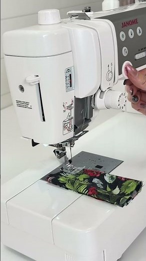✨ Say hello to stress-free sewing with Janome’s Easy Start/Stop Button! ✨