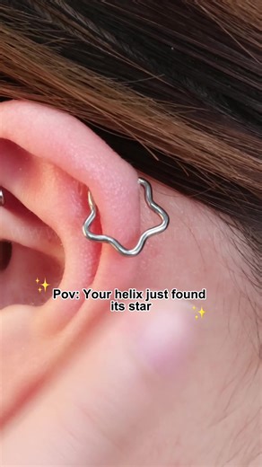 Titanium Star Hoop: Stylish Ear Jewelry for Everyone