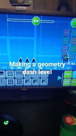 making a geo dash level