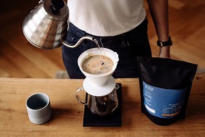 Preparing coffee with the hand filter: instructions in 7 steps