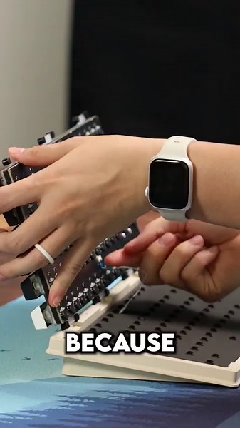 This is how you take apart a keyboard EZ