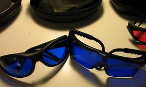 11 Best Laser Safety Glasses to Block Lasers for Your Eyes