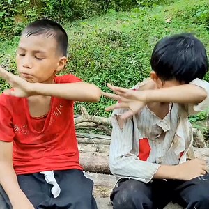 Dat's kitchen was burned by his friend because of his mischief | Comic Zone