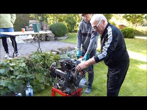 Oldtimer 2CV6 Citroen Schrauberkurs Motorentechnik