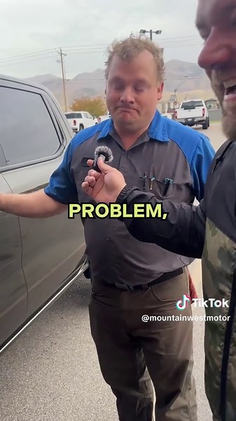 I’ve seen a lot of Ford issues, but this one might top the list. The keypad problem on this Ranger Raptor had everyone laughing. #fordproblems #rangerraptor #keypadissues