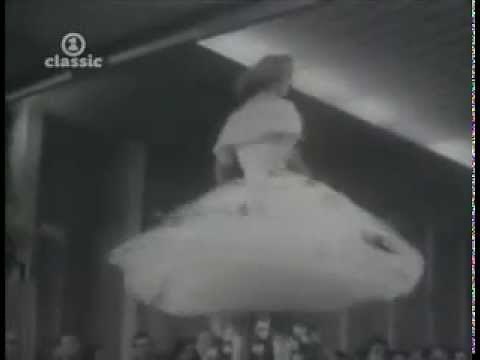 Kraftwerk - The Model (Official Video With Lyrics) 1978. Vintage Number 1 Song In Various Countries.