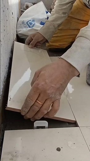 The Secret to Professional Ceramic Floor Tile Installation – Step by Step!