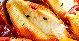 Ricotta Stuffed Shells