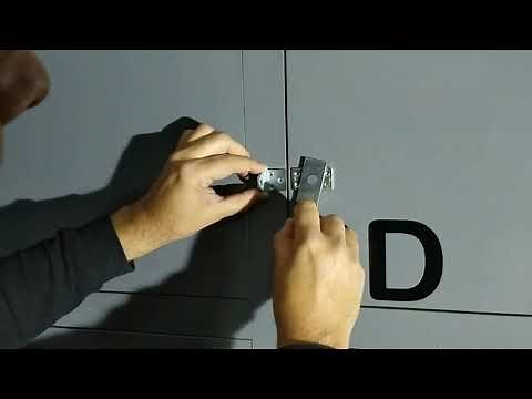 HOW TO PUT A LOCK CORRECTLY