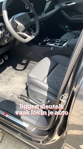 164K views · 220 reactions | Bijna iedere moderne auto heeft keyless entry en start. Dat is handig, maar zorgt er ook voor dat sleutels los in een bekerhouder of opbergvak liggen. Audi heeft nu een simpele oplossing voor dit 'probleem'. #audi | Autovisie | Facebook