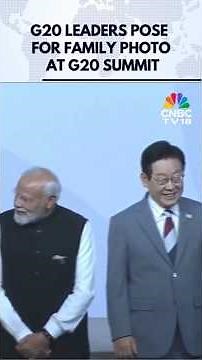 WATCH: G20 Leaders Pose For Family Photo at South Africa G20 Summit | Cyril Ramaphosa | N18G