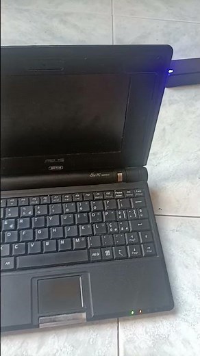 Asus Eee PC Series with Windows XP #asus #windows #xp #windowsxp #pc #computer