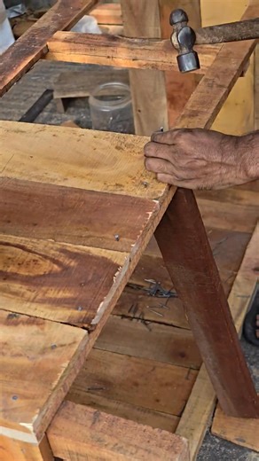 Building chicken Coop and pigeon loft woodworking Building Pigeons, Ducks & Chickens 🕊️🐥🐓 #pigeon #chicken #ducks #pet #animals #home #building #woodworking #BirdHouse #PigeonLover #DuckFarm #ChickenCoop #DIYProject #FarmLife #pigeonloft #CreativeBuild #NatureLover #VillageLife | Suborna fancy pigeon loft